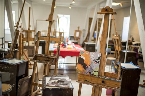 What is Studio Art in College: A Kaleidoscope of Creativity and Chaos